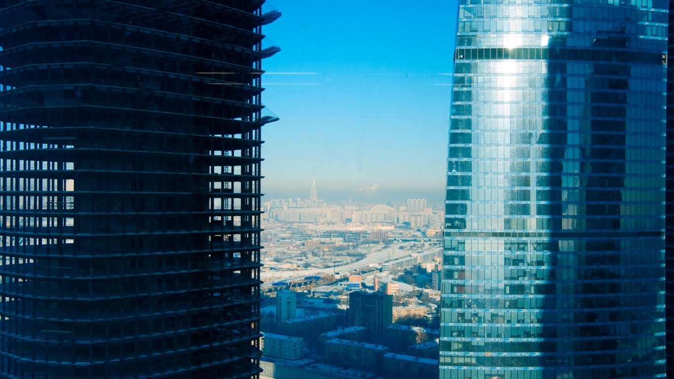 Строительство небоскреба в Москве обои