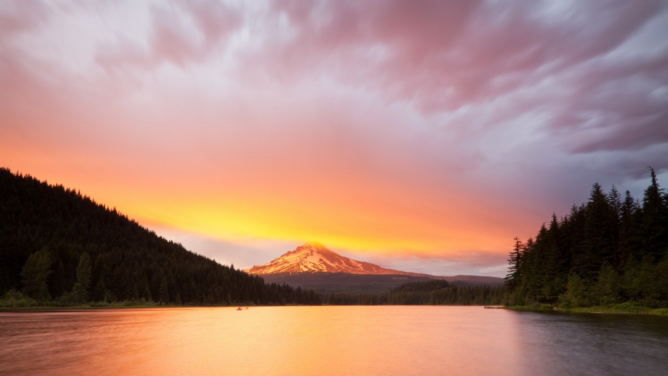 Закат над горой обои