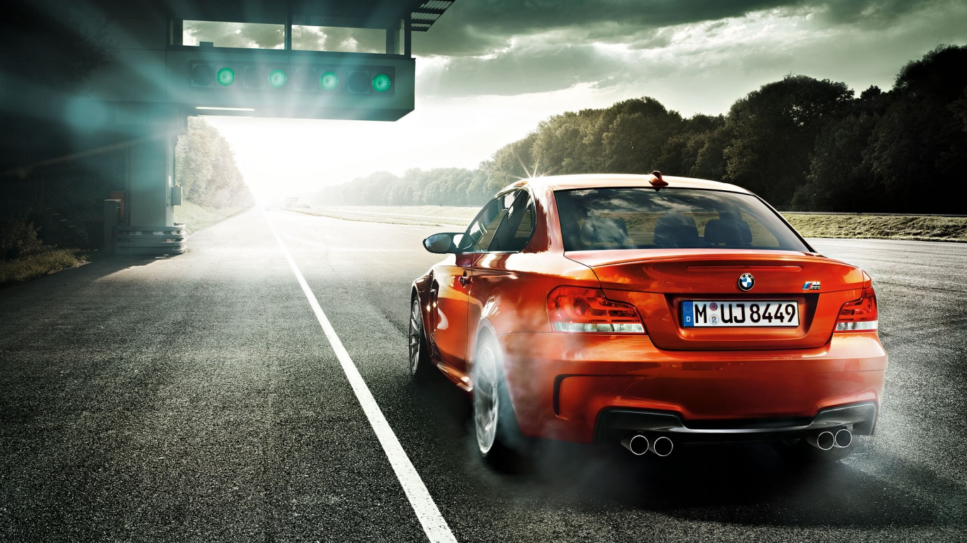 Оранжевый BMW серии M обои