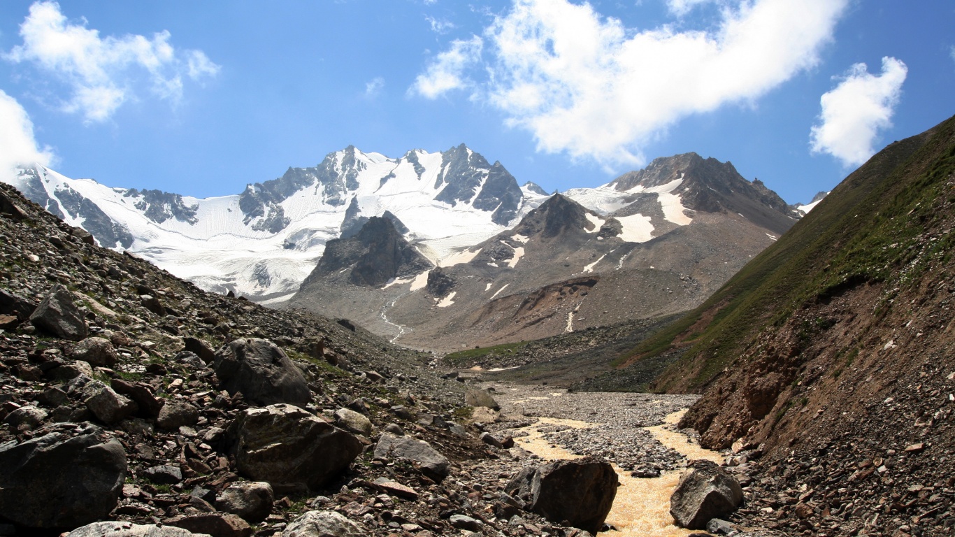 Горный пейзаж обои
