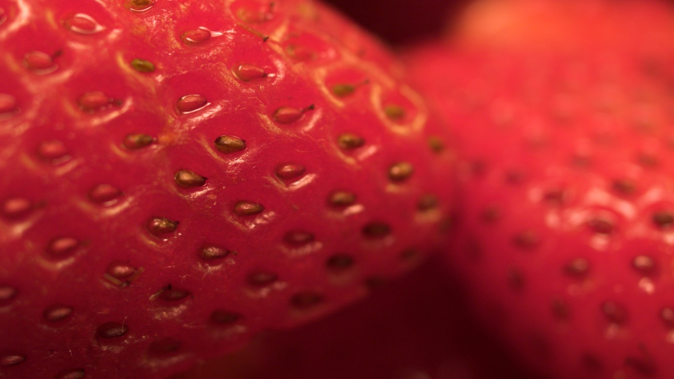 Нежная клубничка обои