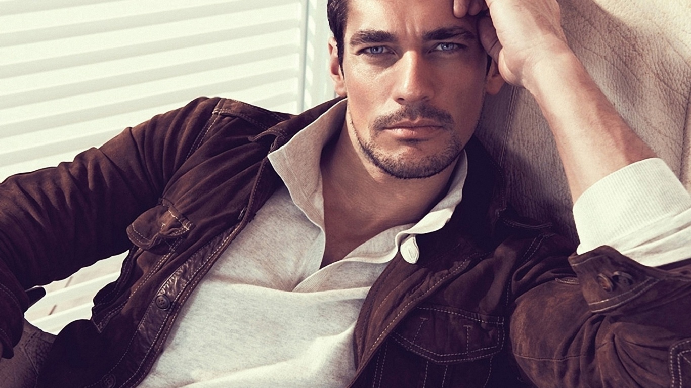 Парень в куртке обои