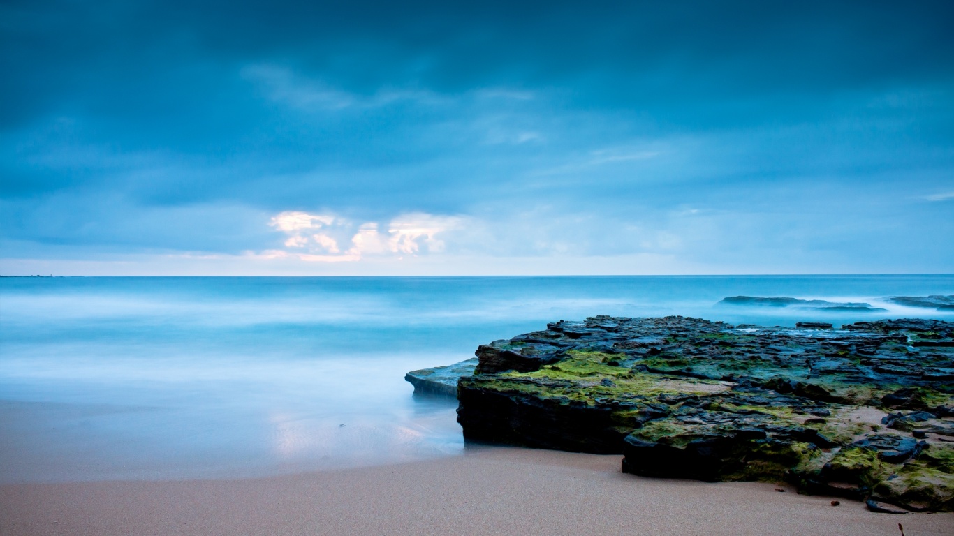 На берегу обои