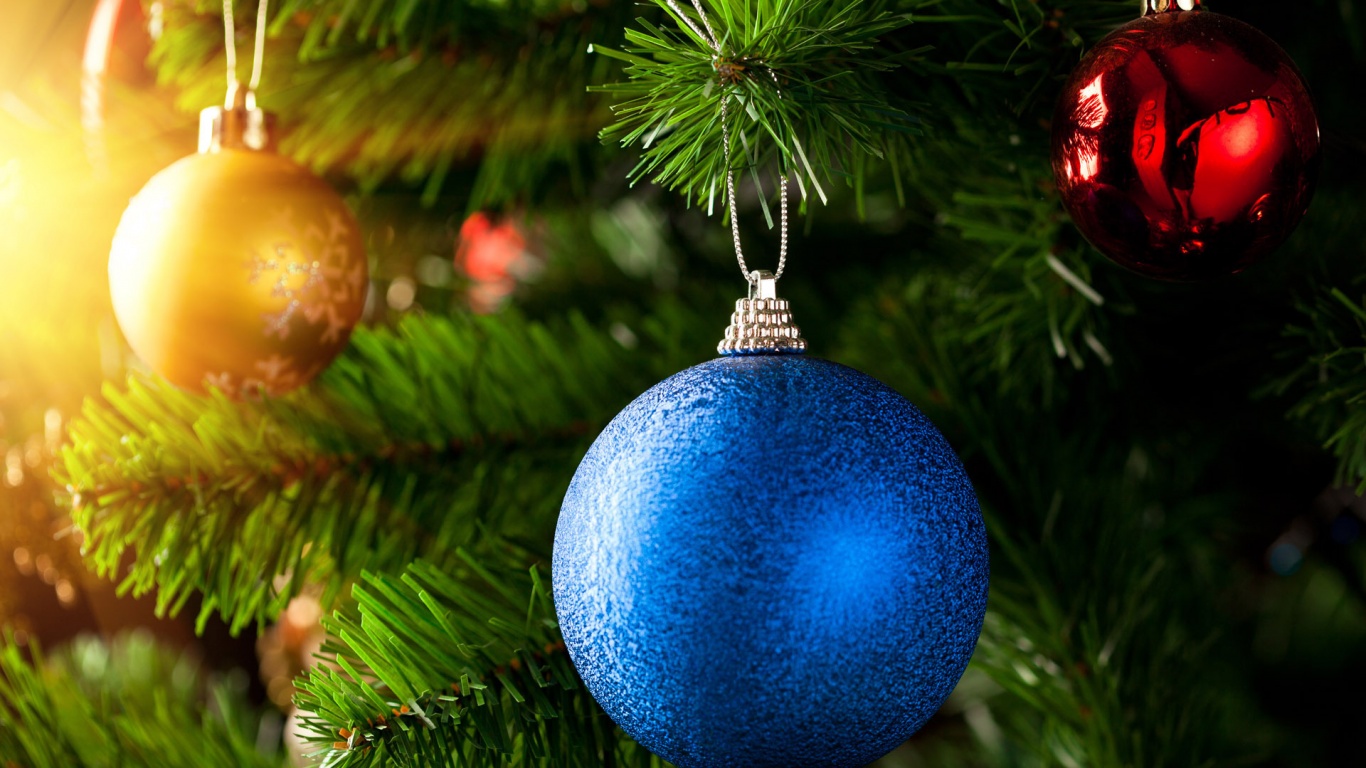 Шары на ёлке обои