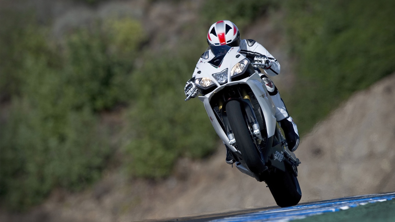 Спортбайк на козле обои