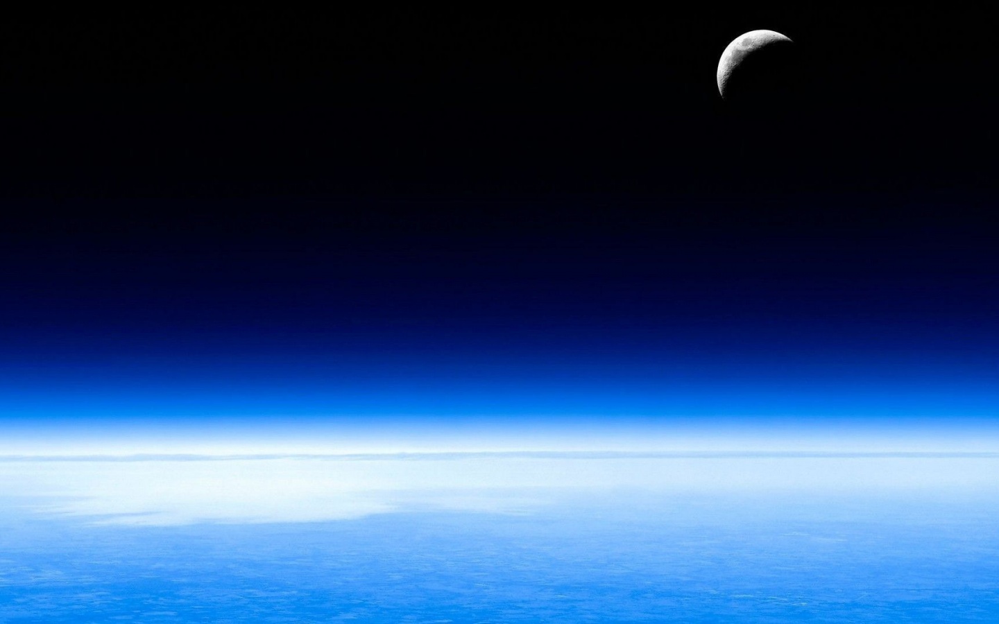 Луна над горизонтом обои