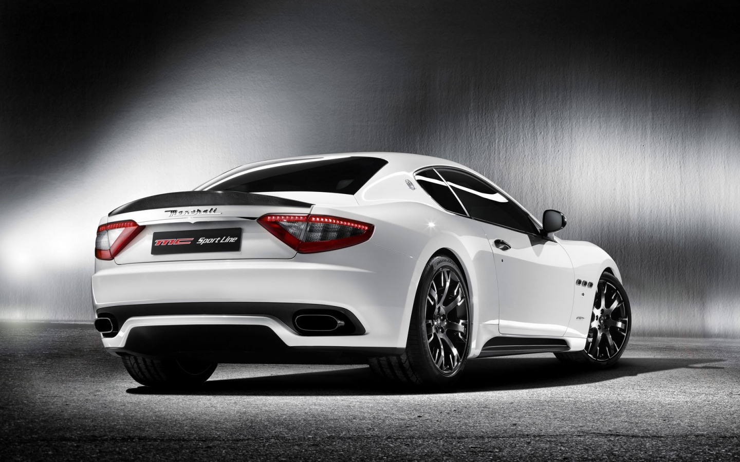 Мазерати Грантуризмо рендер обои