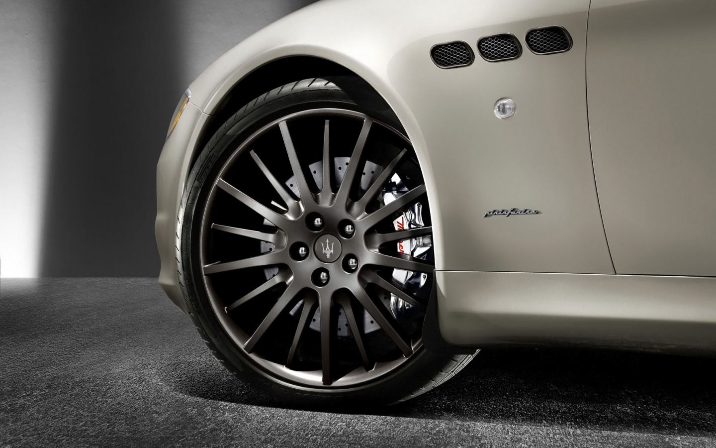 Рендер Maserati Quattropotre обои