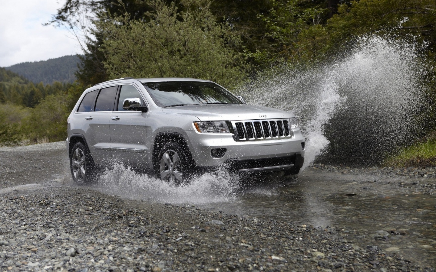 Jeep Grand Cherokee обои