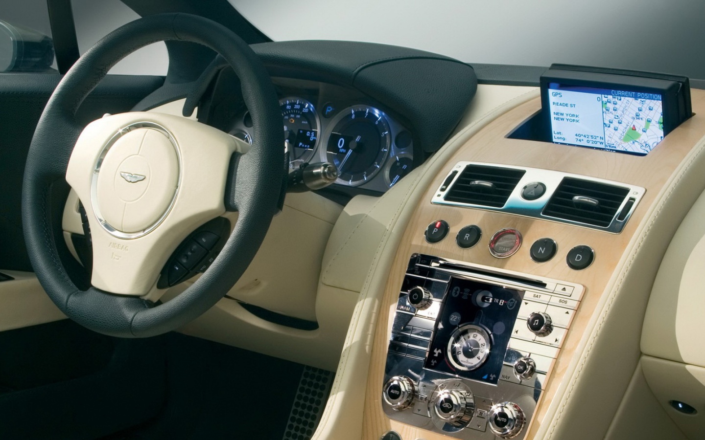 Салон Астон Мартина обои