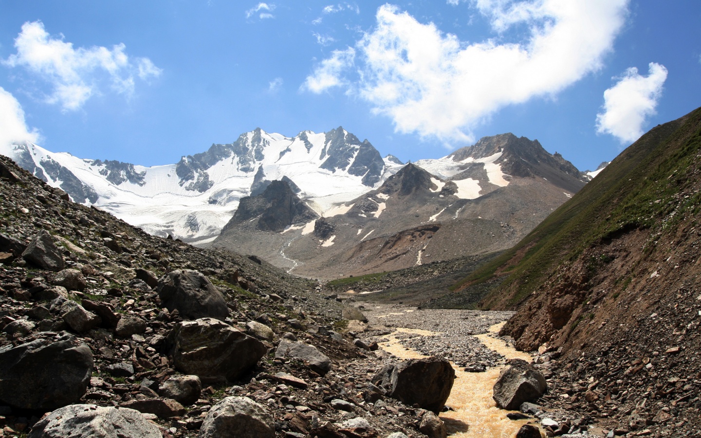 Горный пейзаж обои