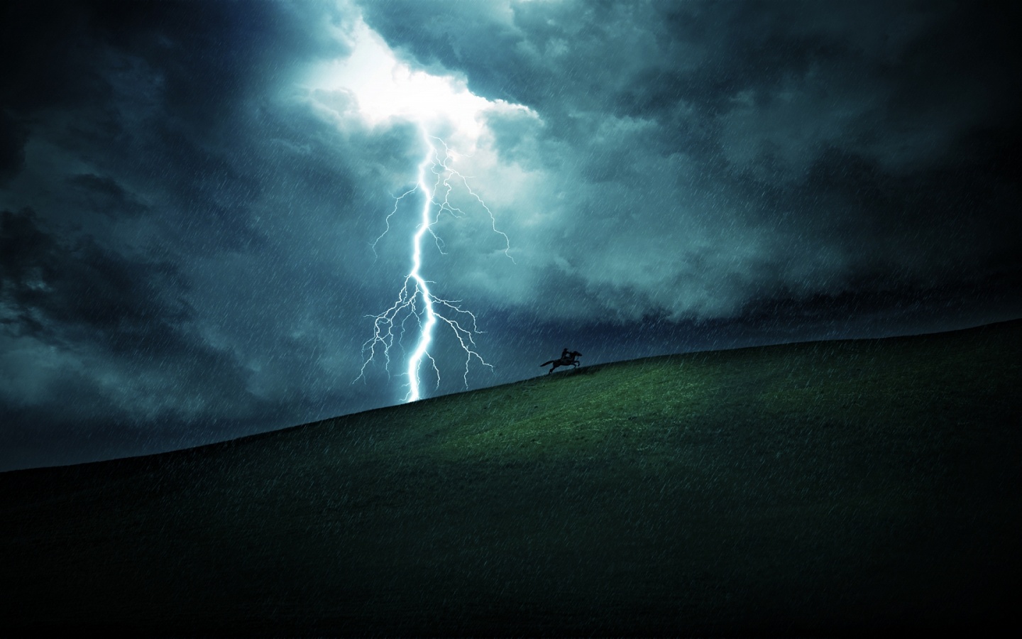 Всадник в буре обои