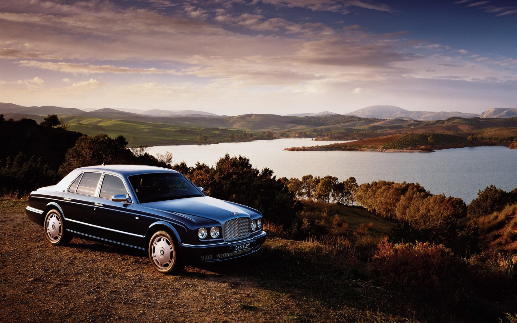 Бентли на природе обои