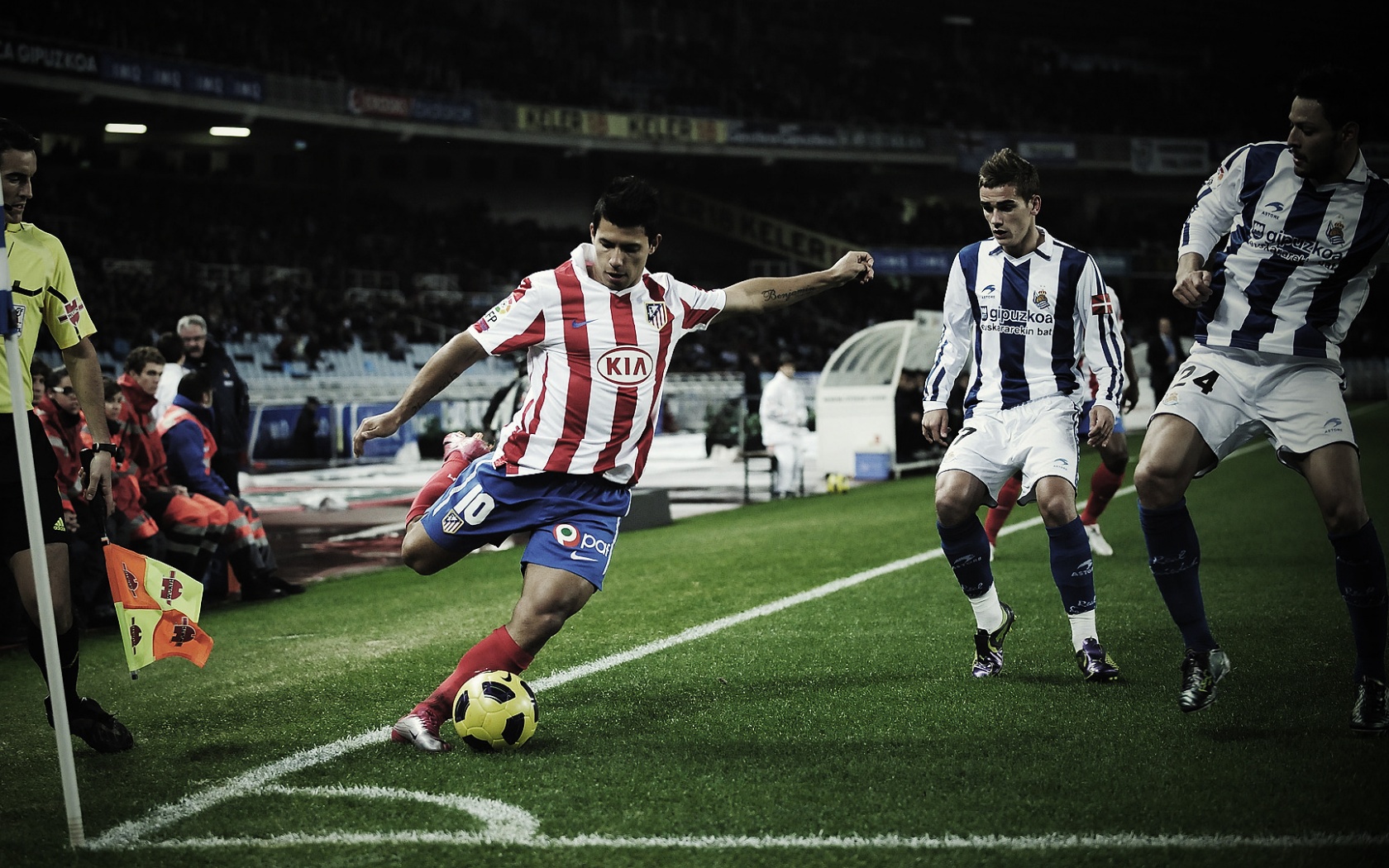 Футбольный матч обои