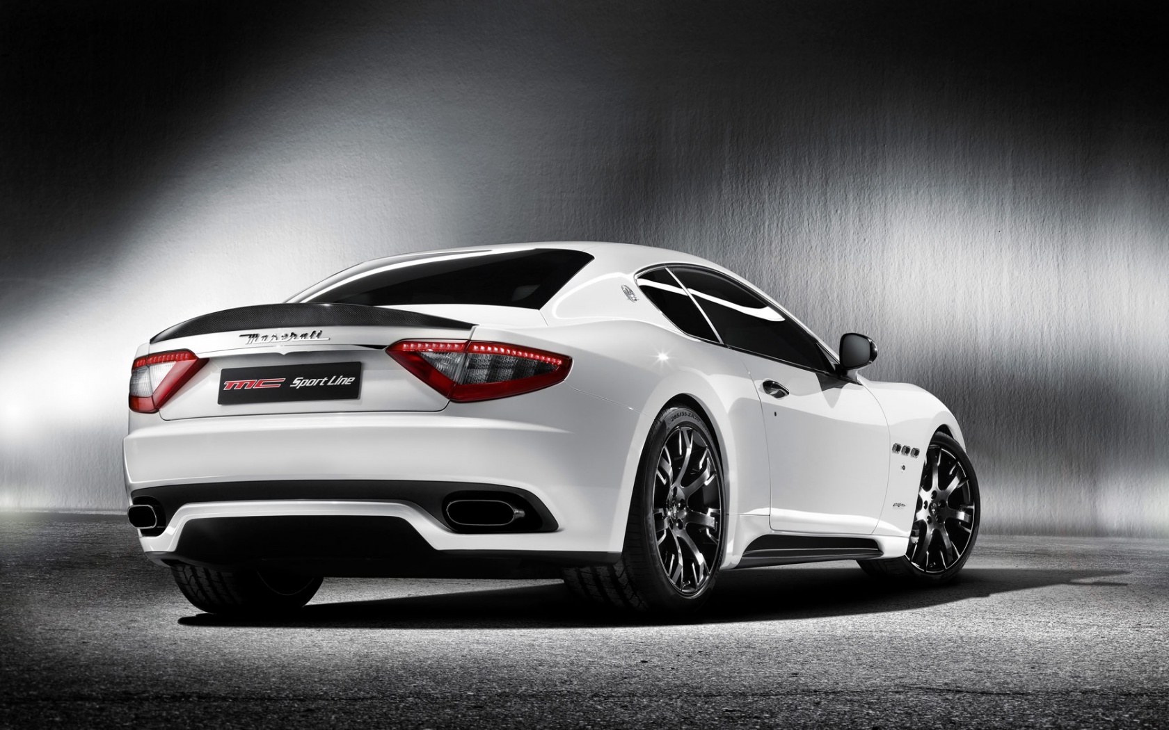 Мазерати Грантуризмо рендер обои