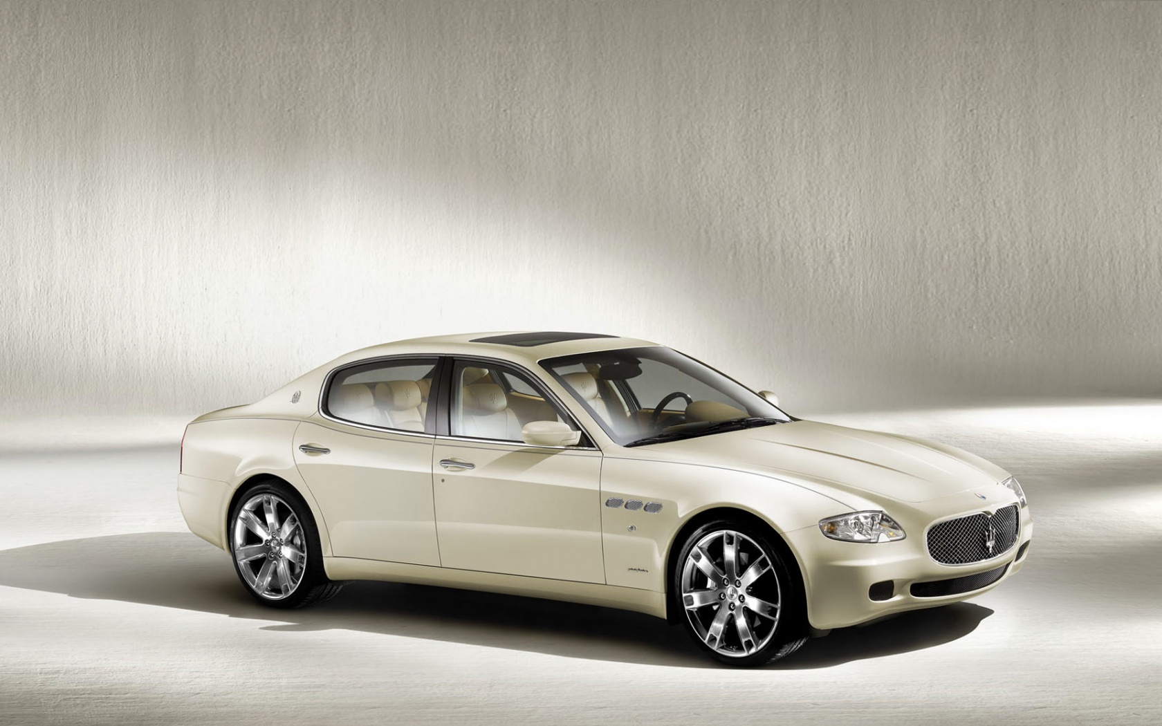 Maserati Quattroporte обои