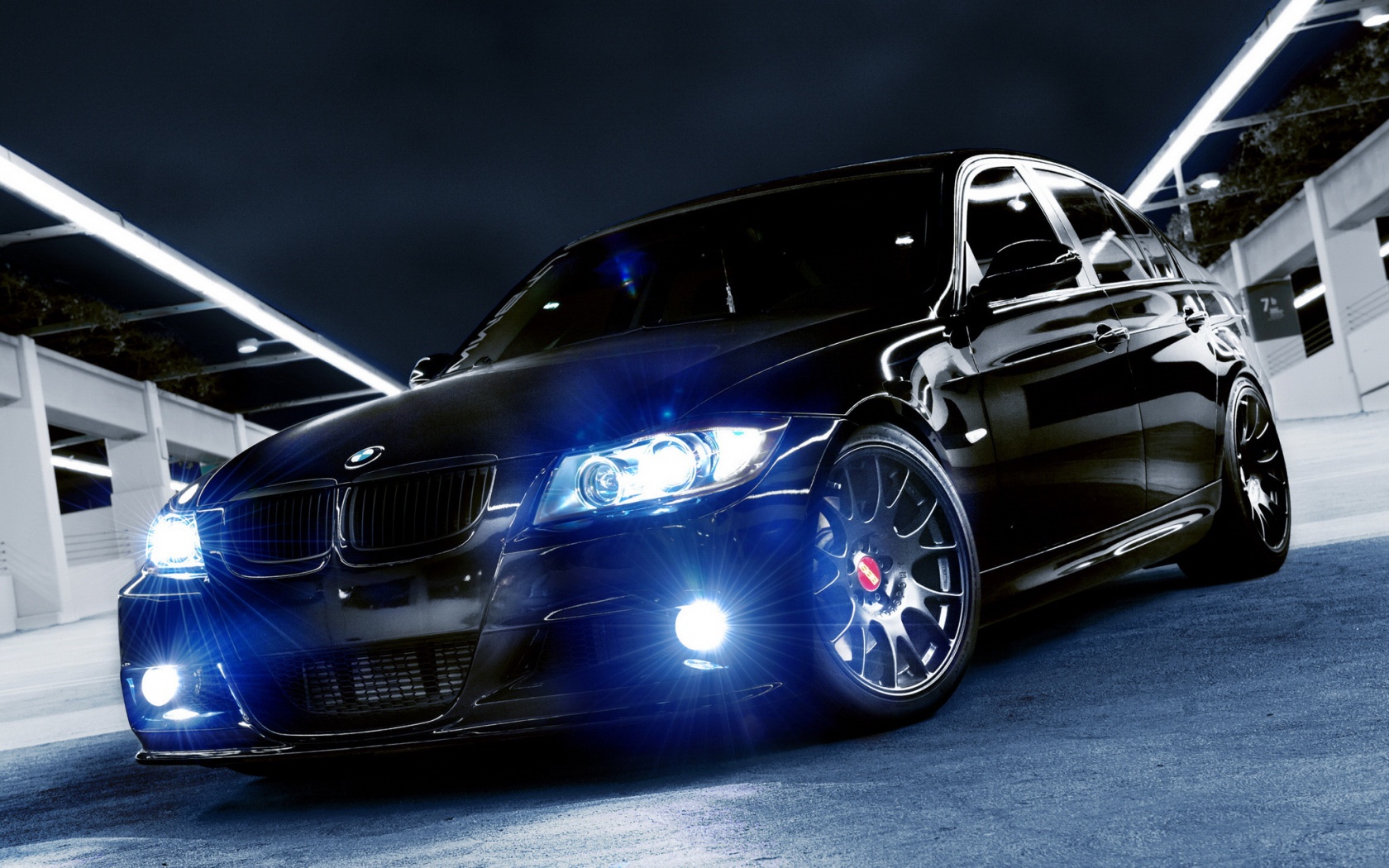 Чёрный БМВ обои