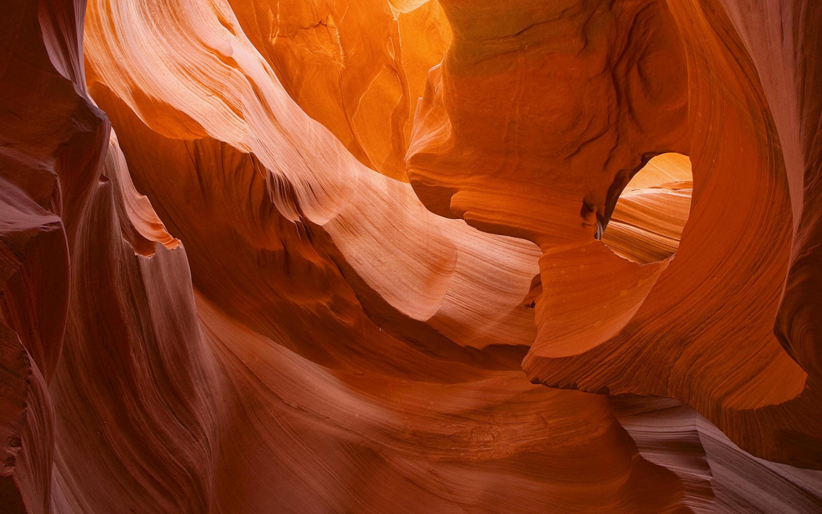 Оранжевая пещера обои