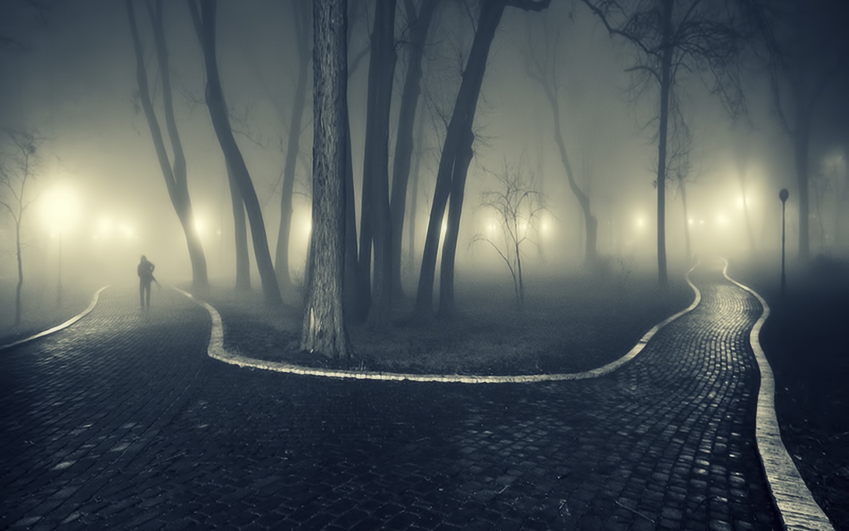 Пустынный лабиринт парковых дорожек обои