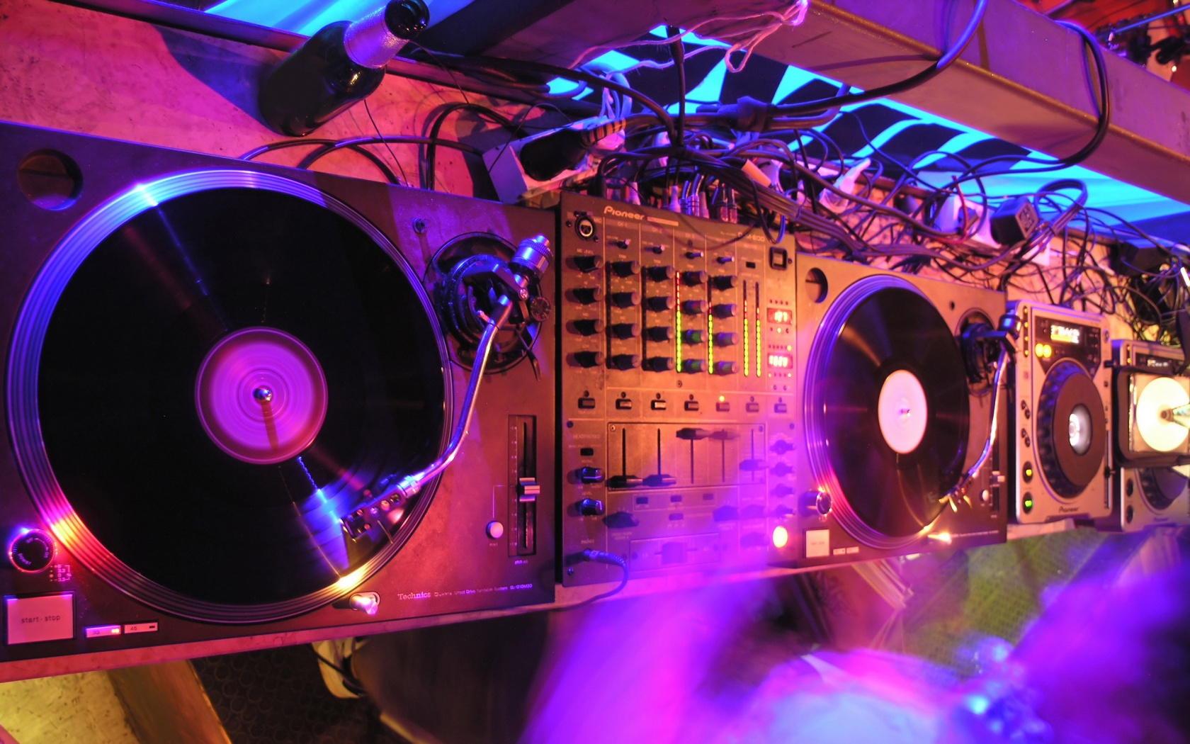 Диджейский пульт обои