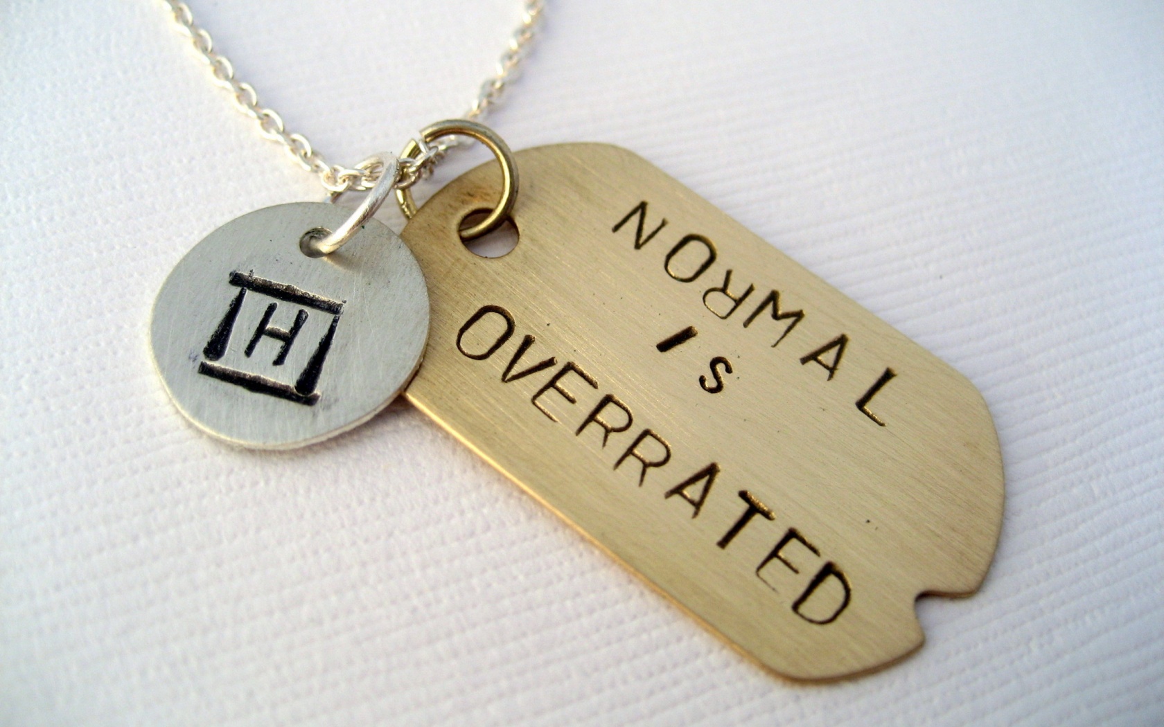 Нормальность переоценена обои