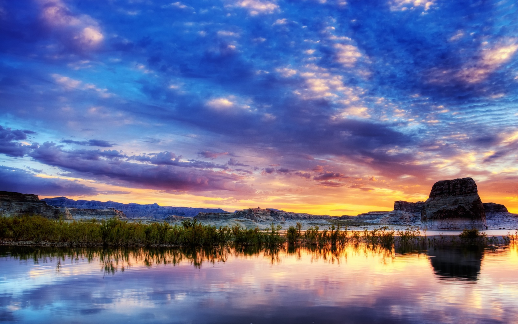 Горное озеро обои