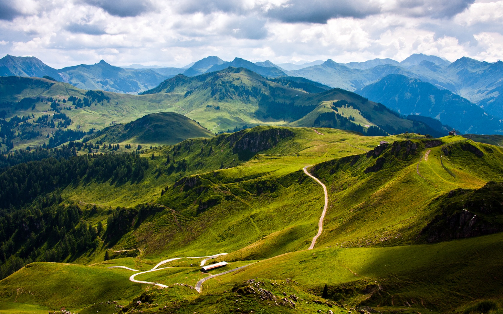 Извилистая горная дорога обои