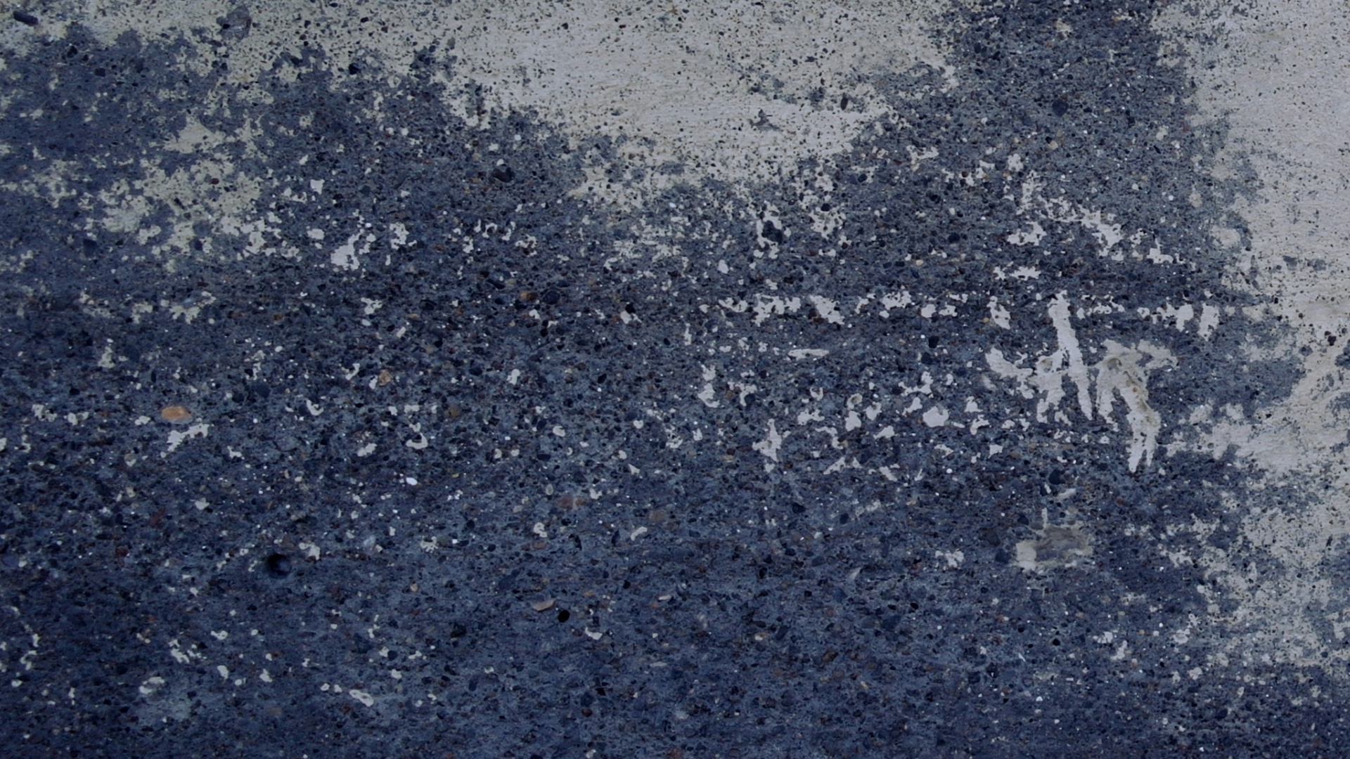 Бетонный пол с налетом белой краски обои