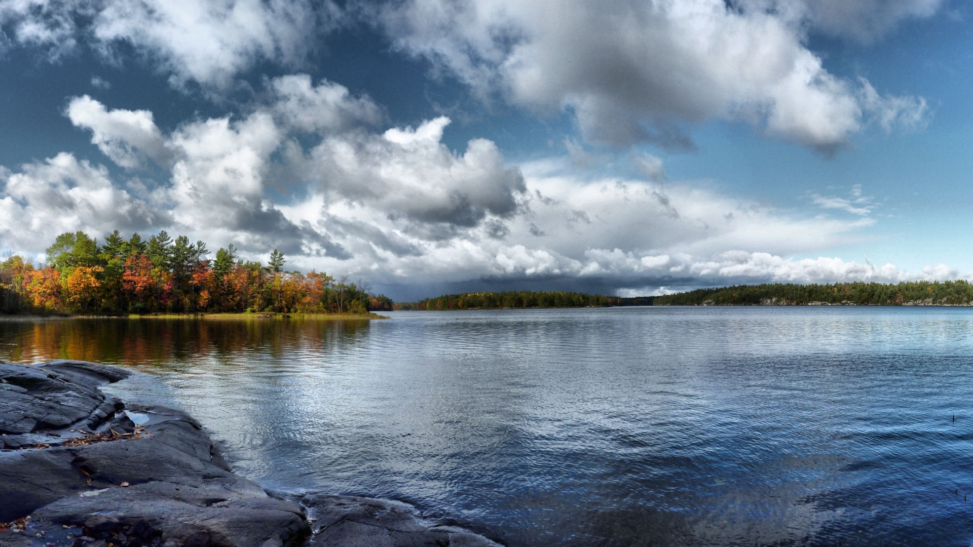 Штиль над озером обои