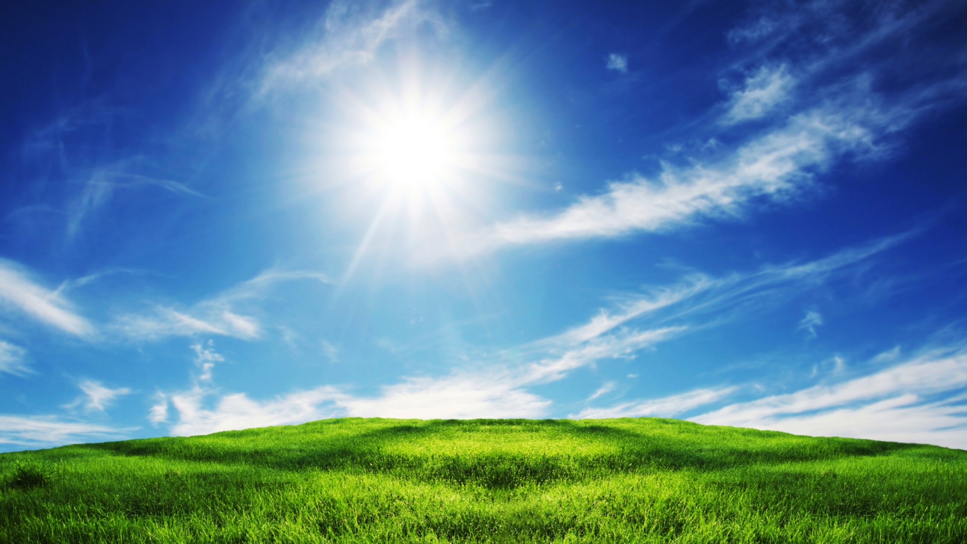 Солнце над холмом обои