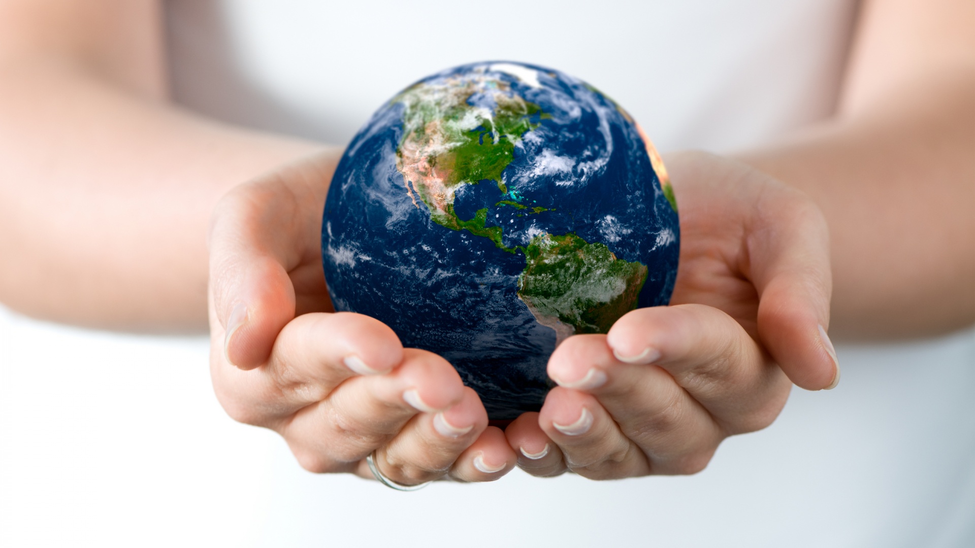 Весь мир в твоих руках обои