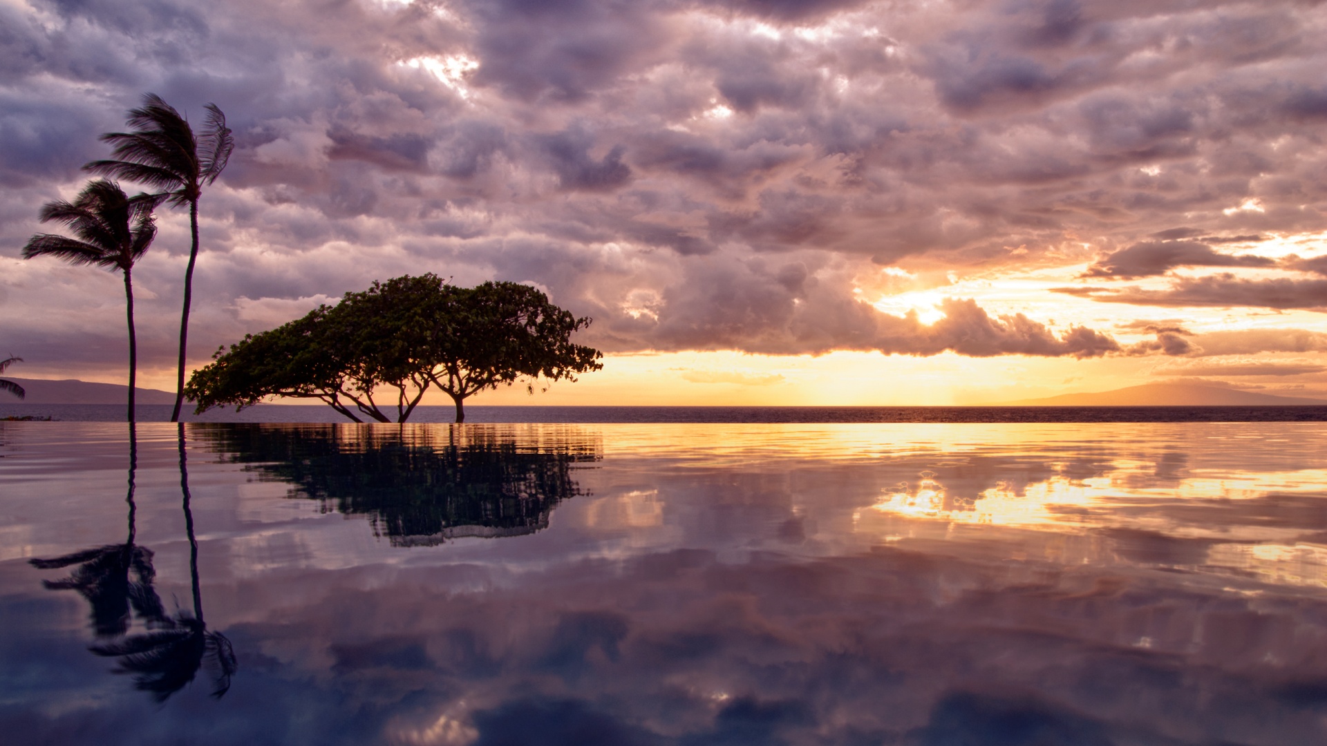 Восход над озером обои