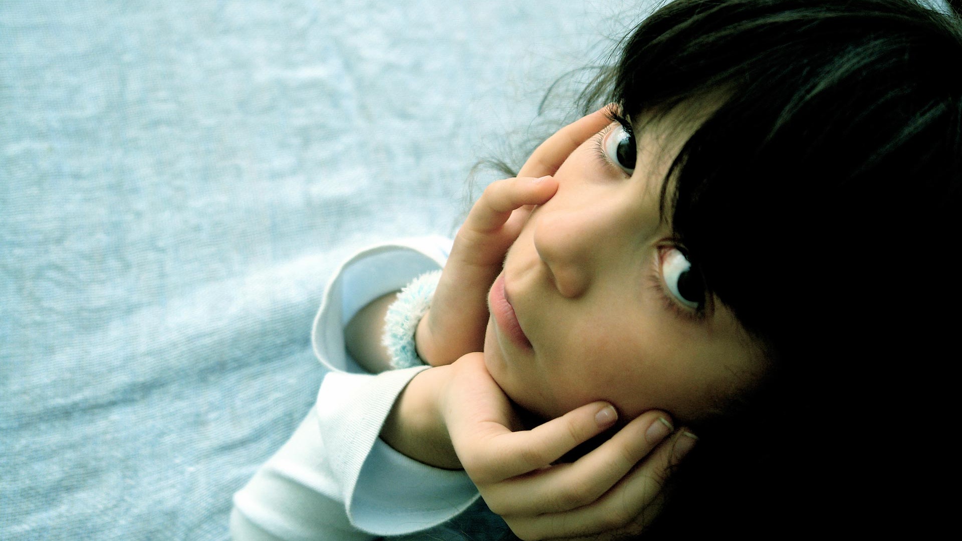 Девочка обои