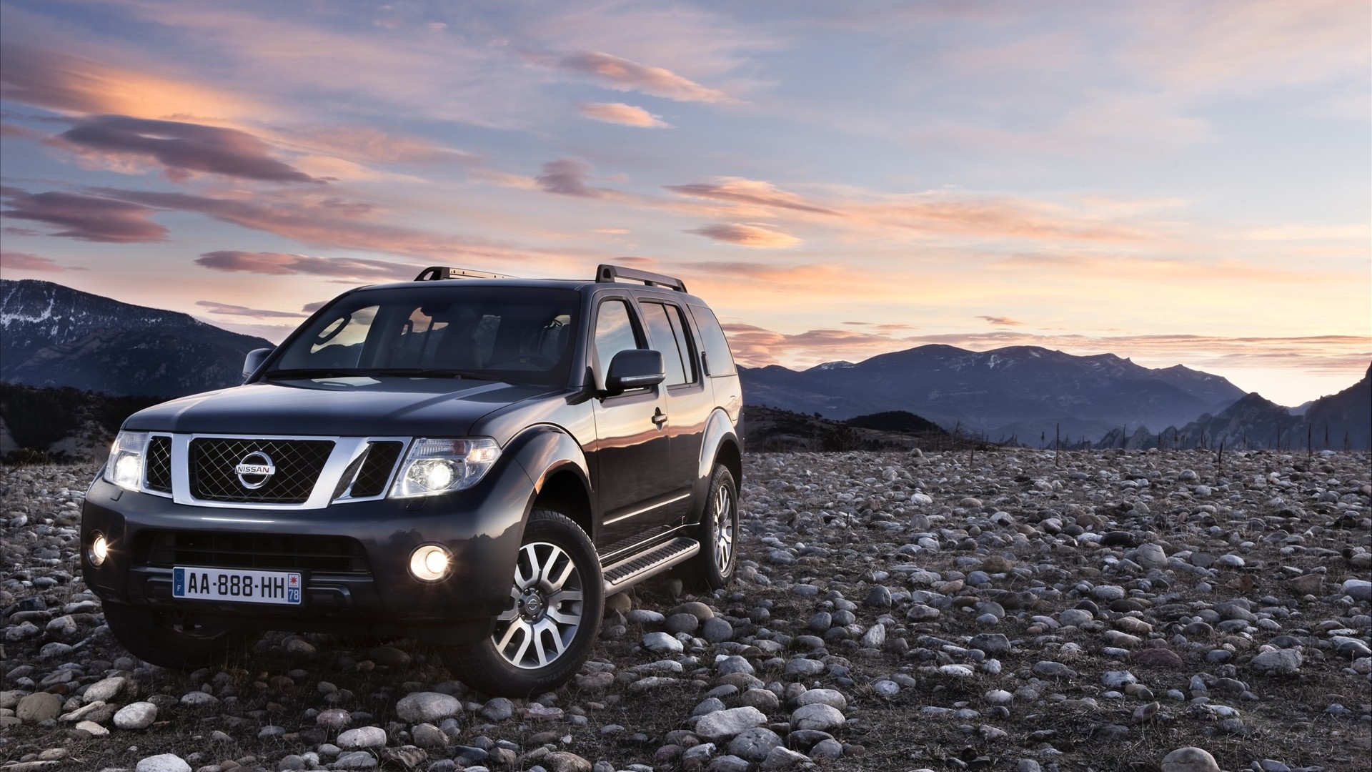 Nissan Pathfinder обои