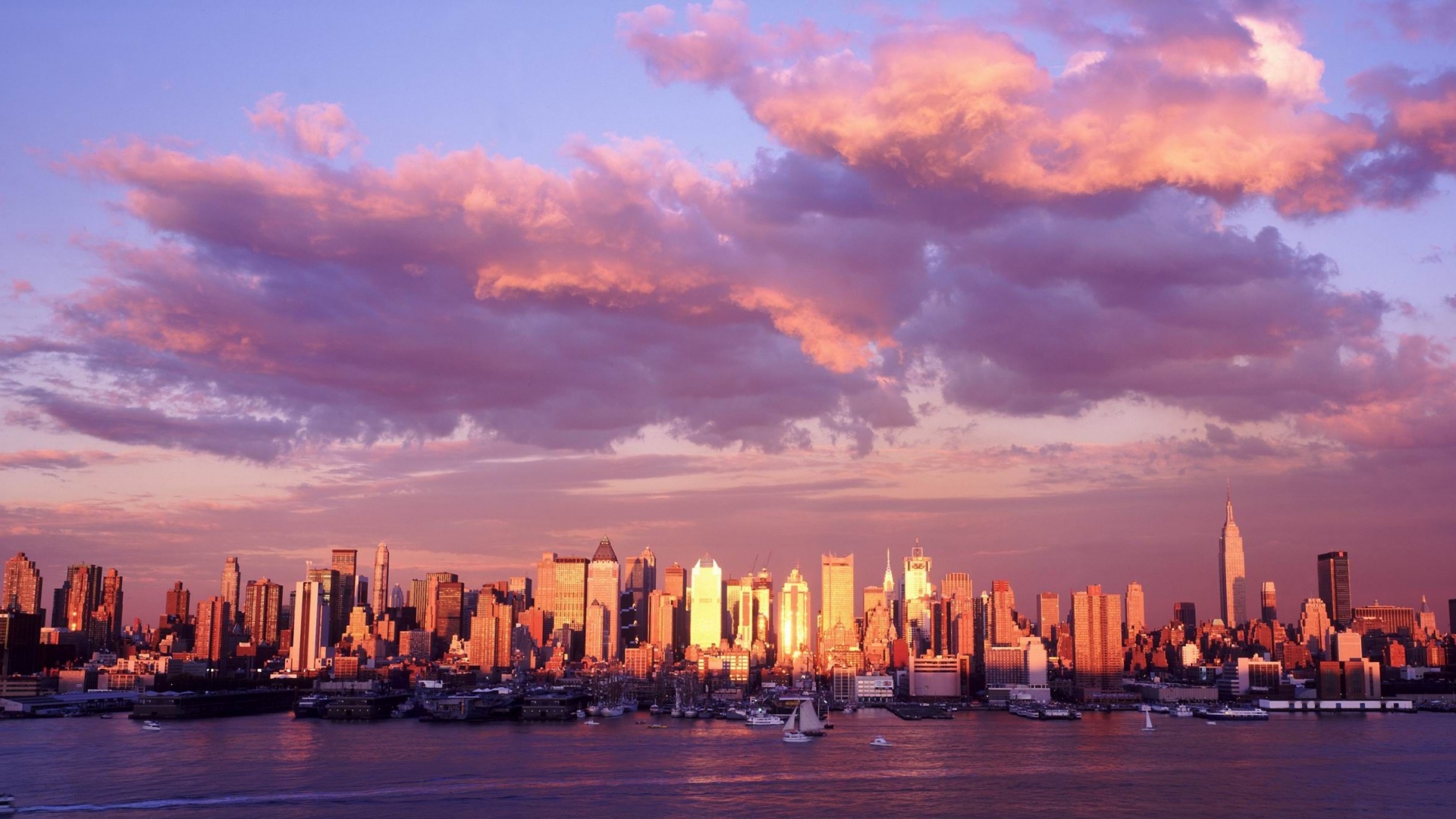 Панорама города на закате обои