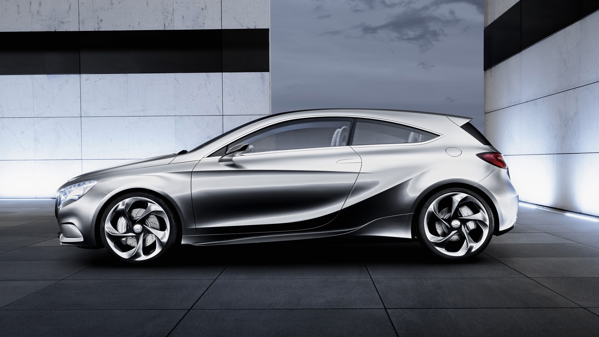 Хэтчбек БМВ обои