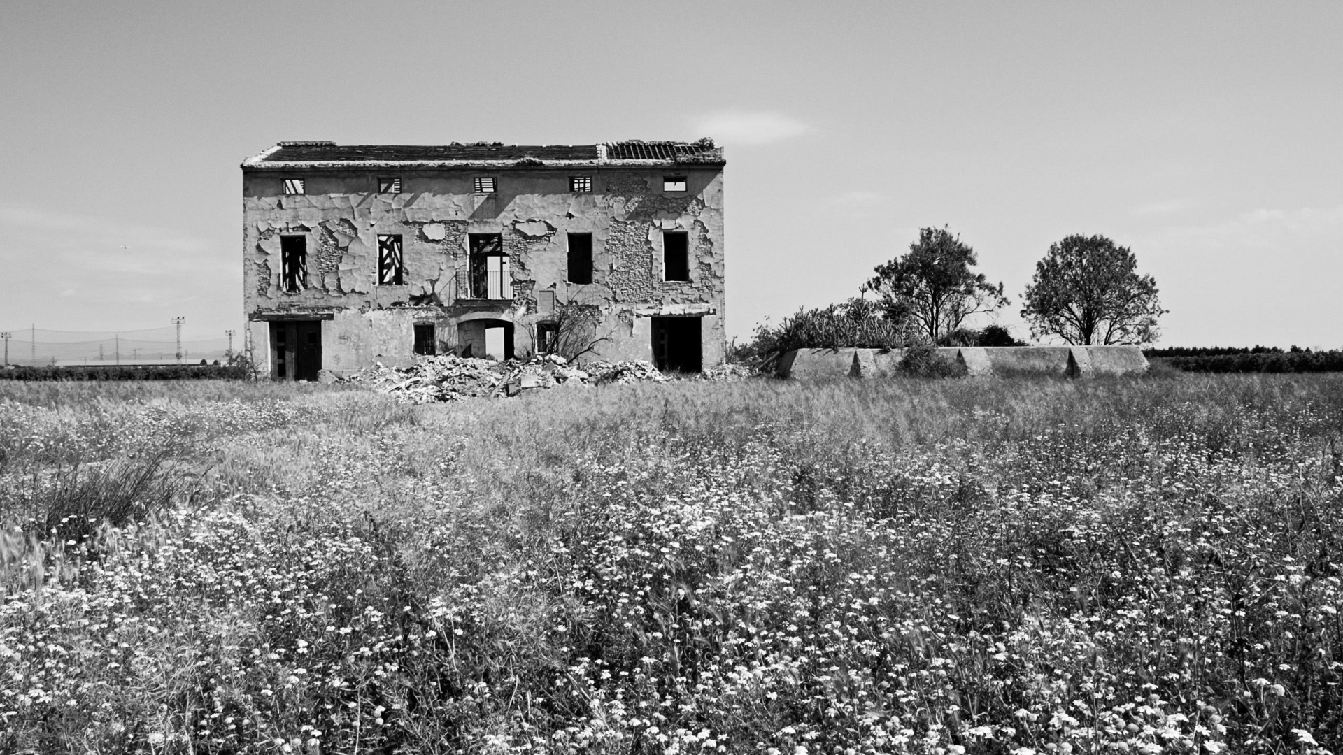 Руины жилого дома обои