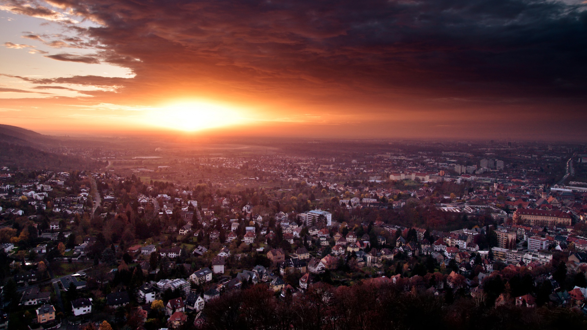 Закат над городом обои