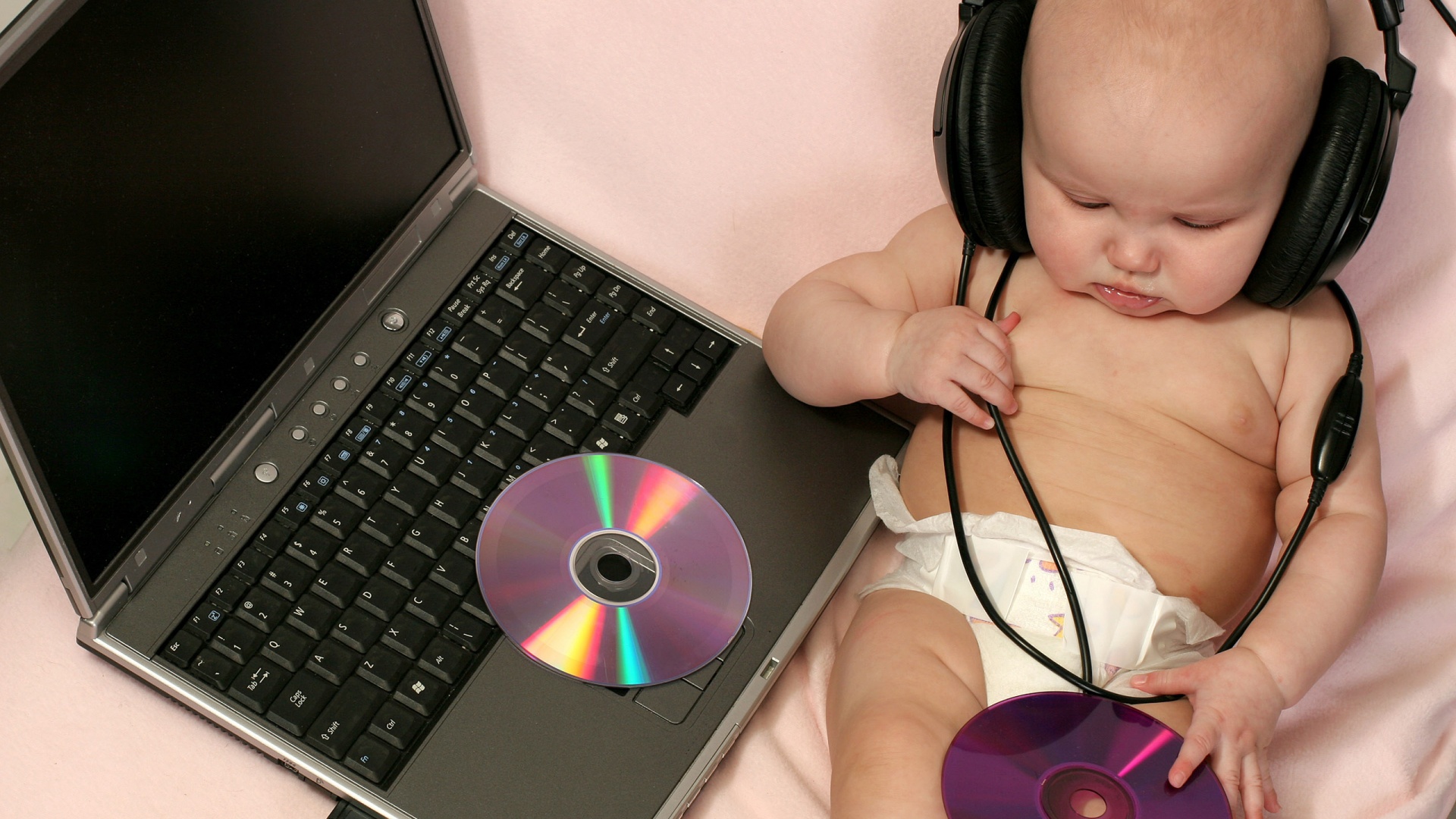 Маленький диск жокей обои