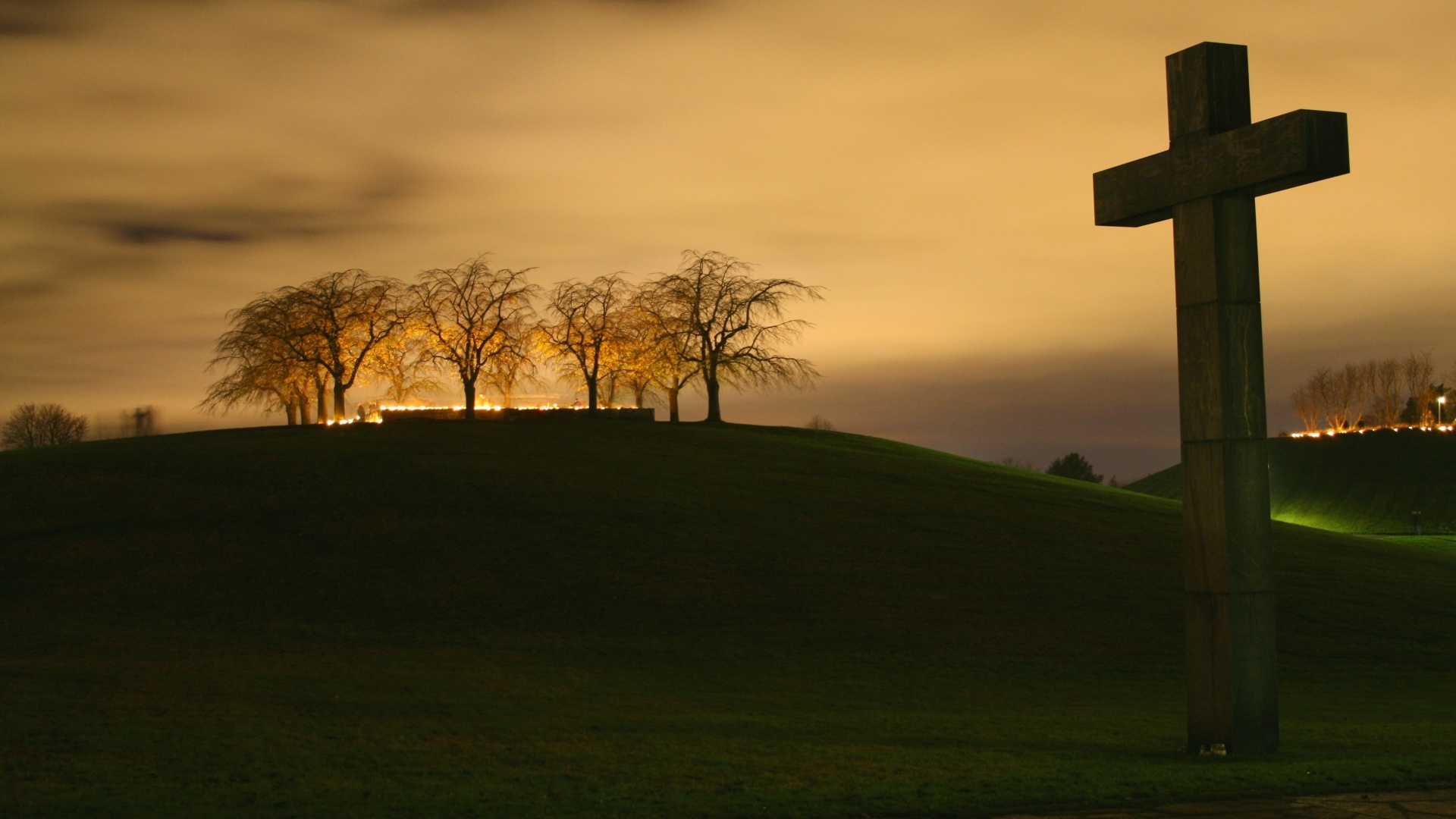 Каменный крест обои