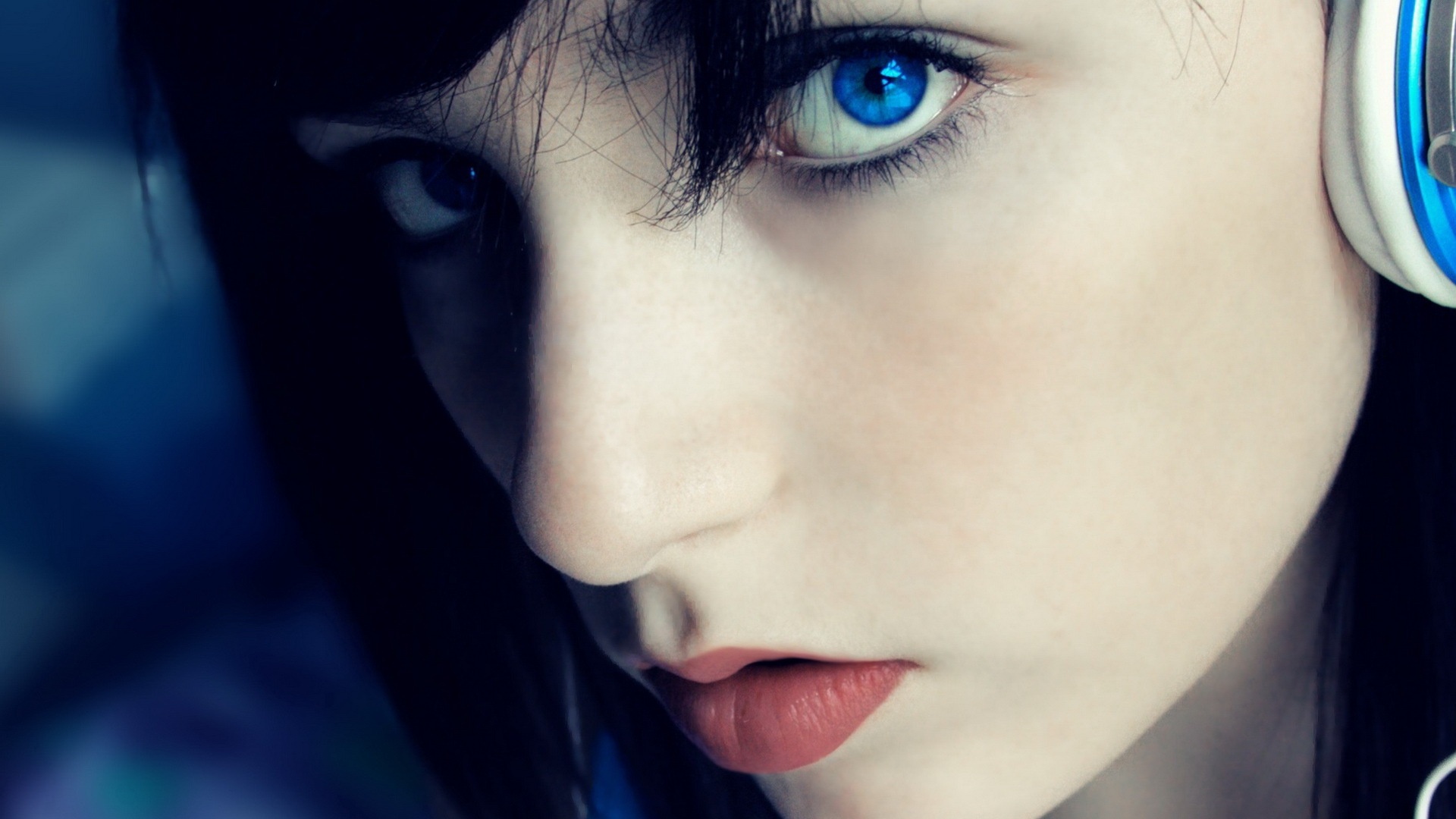 Наушники и девушка обои