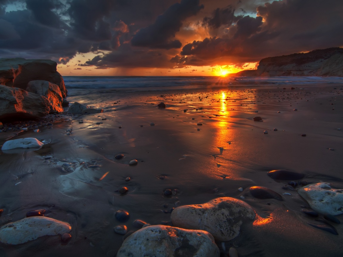 Закат солнца на пляже обои