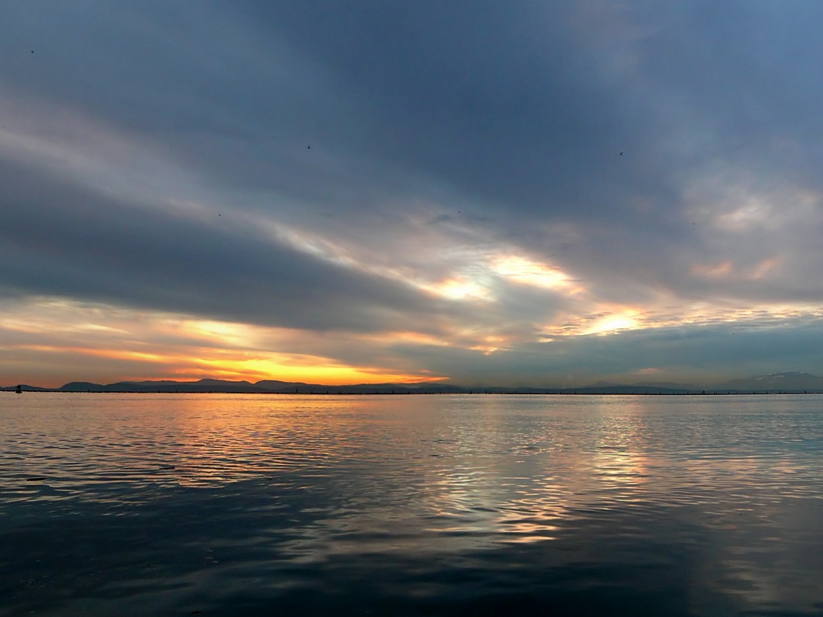 Живописное озеро обои