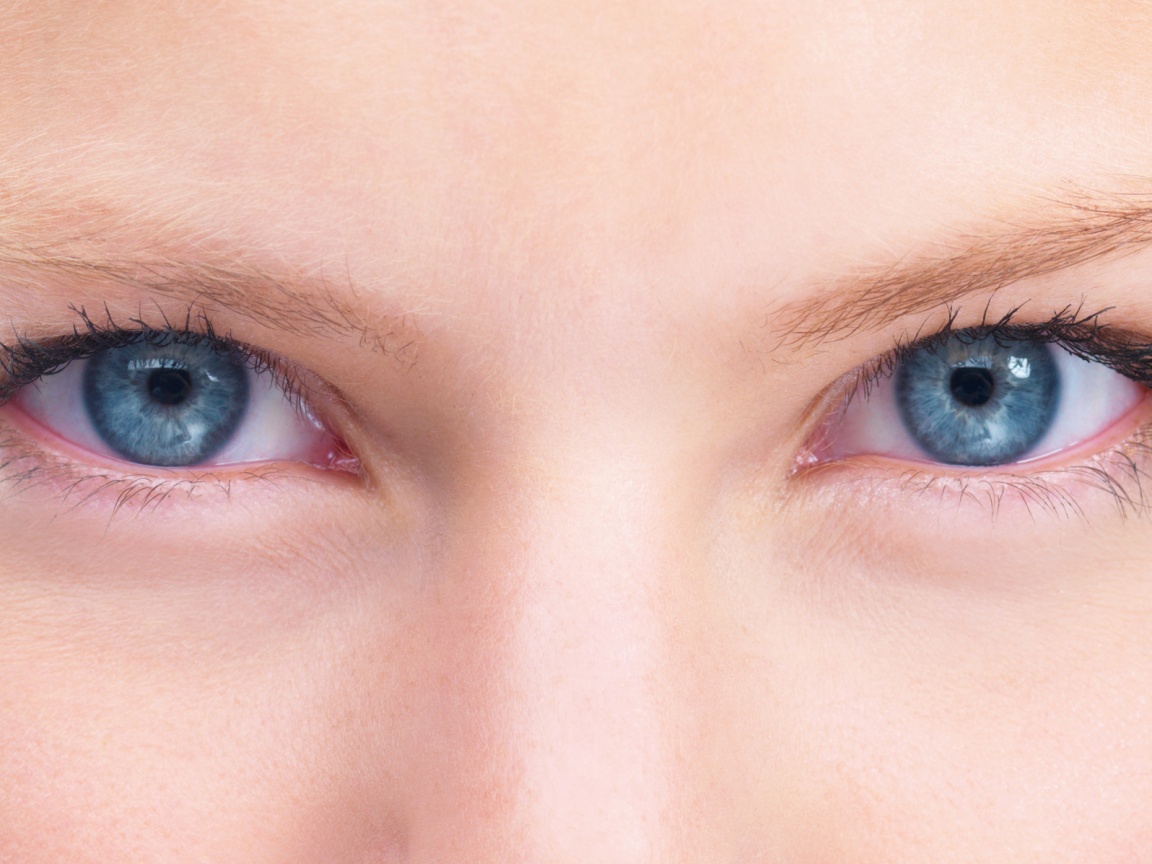 Она смотрит на тебя обои