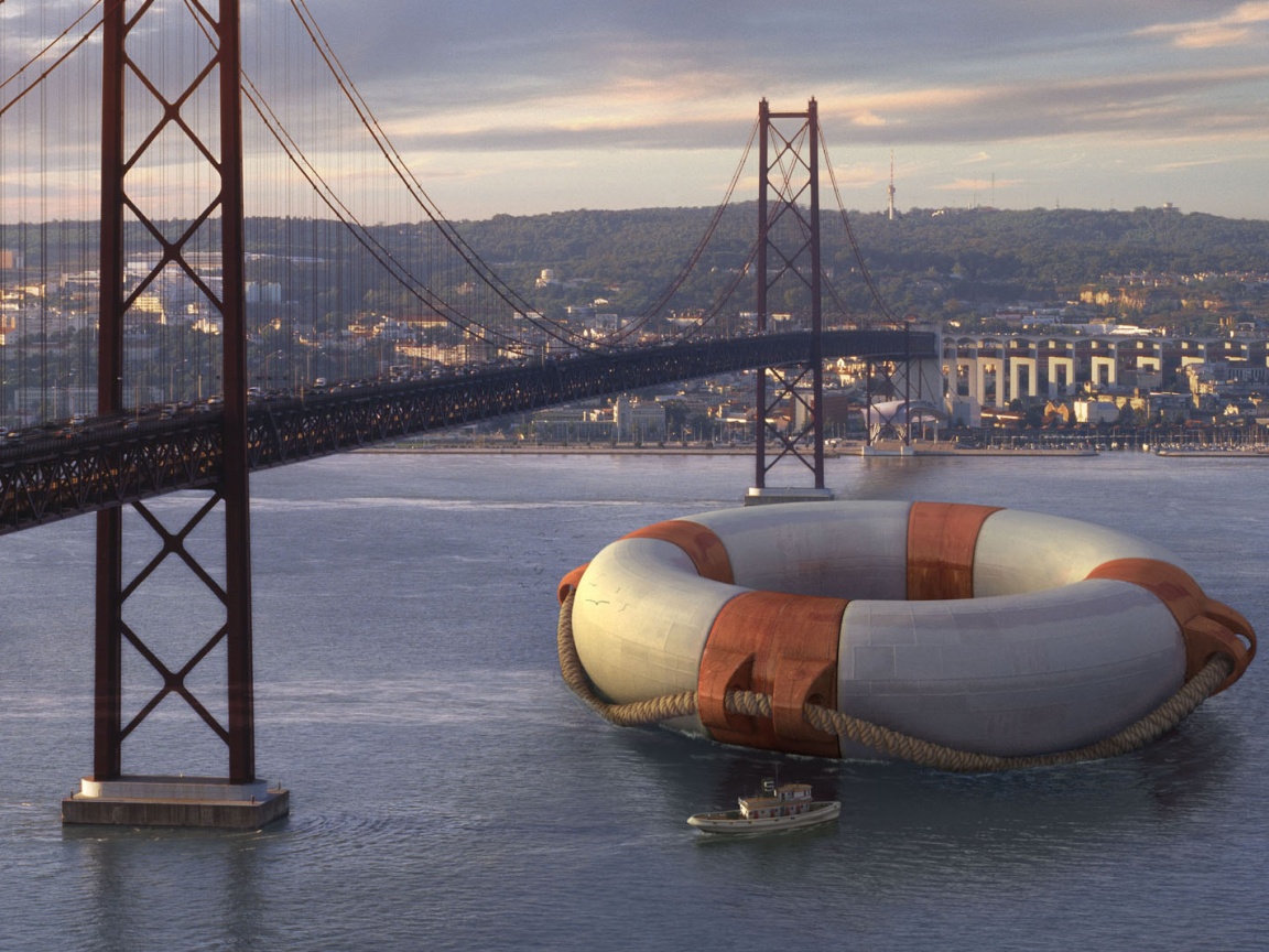 Огромный спасательный круг обои