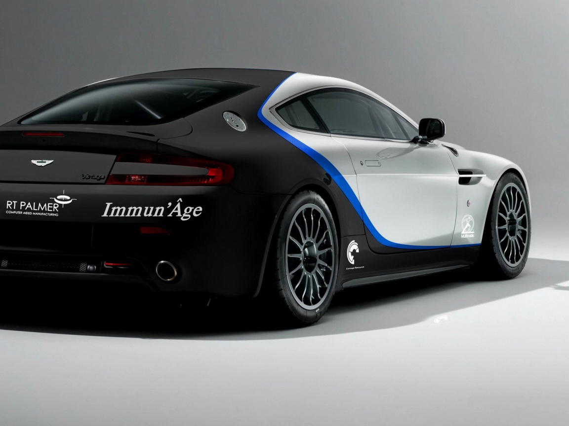 Астон Мартин обои