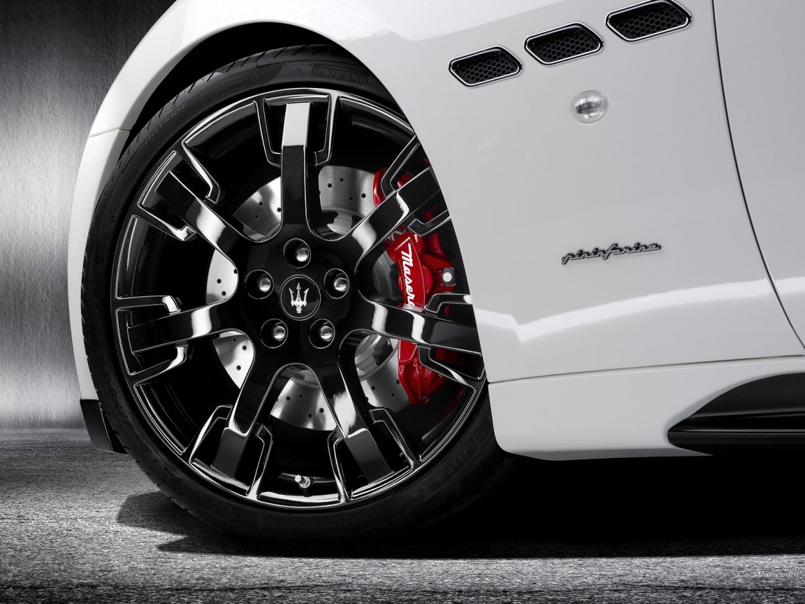 Колесу Maserati Granturismo обои