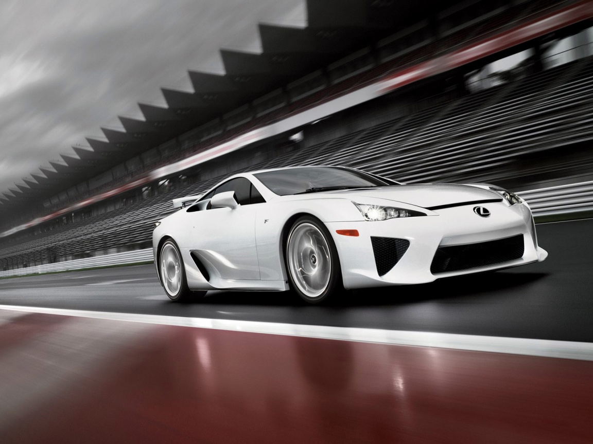 Lexus LFA на тарссу обои