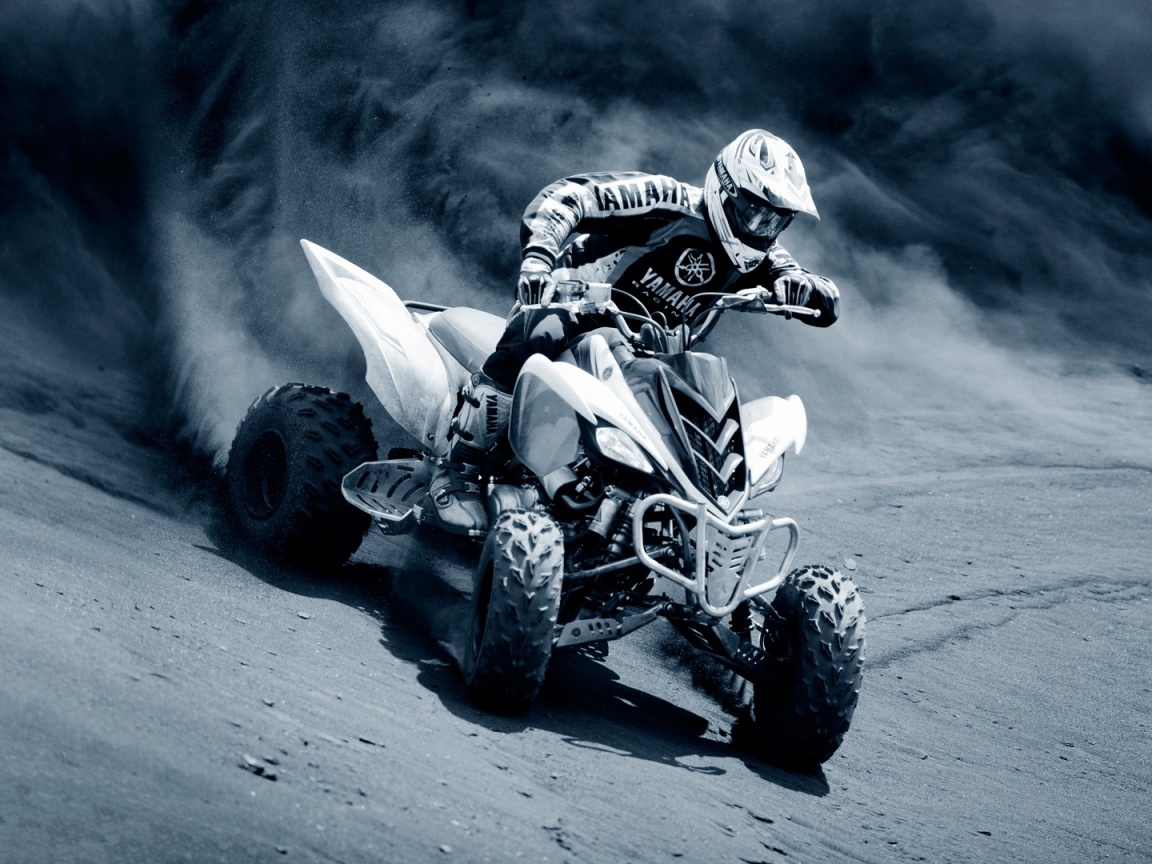 Спортсмен на квадроцикле обои