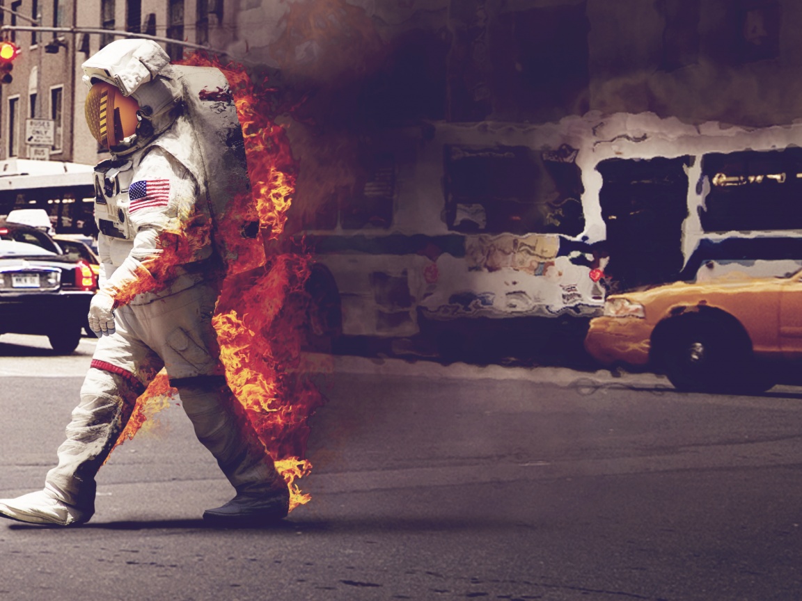 Астронавт в огне обои